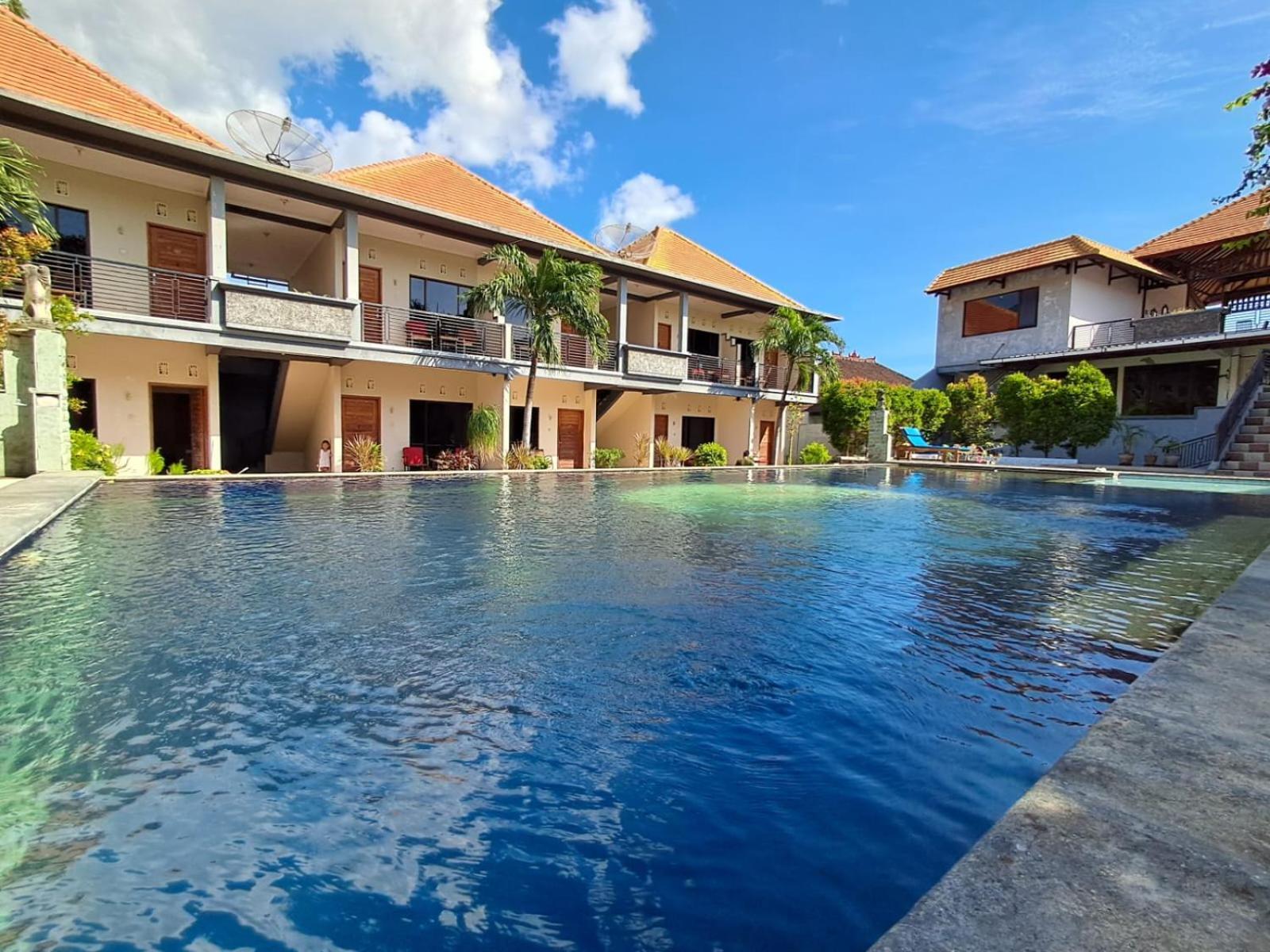 Avana Hotel & Dive Center Pemuteran Exterior photo