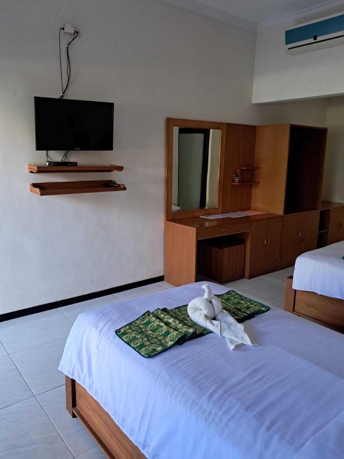 Avana Hotel & Dive Center Pemuteran Exterior photo